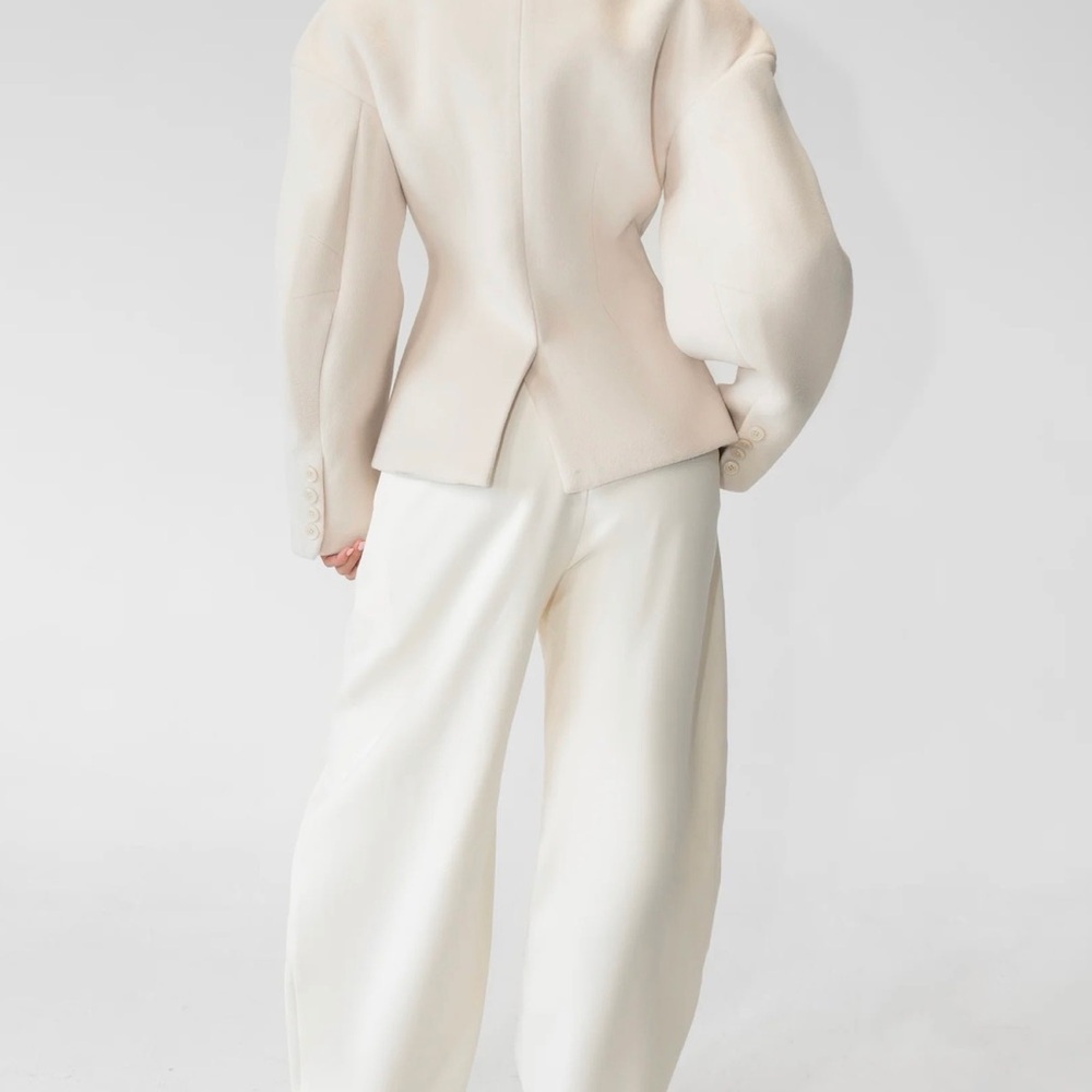 Structured Cinched Wool Blazer NWT - image 4